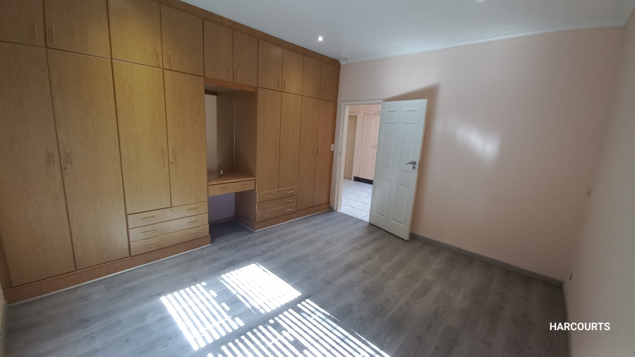 To Let 4 Bedroom Property for Rent in Gatesville Western Cape